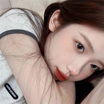 迎风而立的狮子